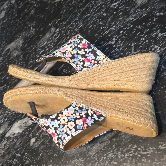 BRAND NEW WHITE MOUNTAIN BEACHBALL DRESSY WEDGE SANDAL by Roamans - Picture 10 of 16